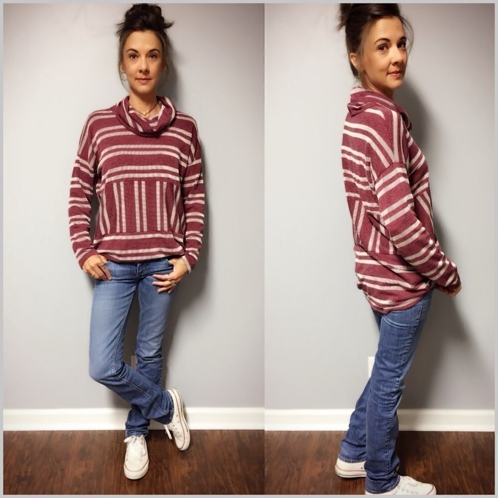 Burgundy Striped Turtleneck Pullover Top